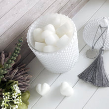 Load image into Gallery viewer, This raindrop patterned wax melt vessel with classic french-top lid adds a touch of elegance to any room. The french chic lid helps to seal in scent and improve wax shelf life, which makes them ideal for holding your wax melts alongside your wax melt burner. 
