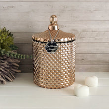 Load image into Gallery viewer, This raindrop patterned wax melt vessel with classic french-top lid adds a touch of elegance to any room. The french chic lid helps to seal in scent and improve wax shelf life, which makes them ideal for holding your wax melts alongside your wax melt burner.
