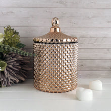 Load image into Gallery viewer, This raindrop patterned wax melt vessel with classic french-top lid adds a touch of elegance to any room. The french chic lid helps to seal in scent and improve wax shelf life, which makes them ideal for holding your wax melts alongside your wax melt burner.
